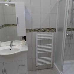 Családi 1. apartman fürdőszoba