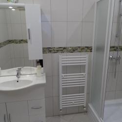 Családi 3. apartman fürdőszoba