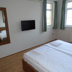 Erkélyes apartman hálószoba II.